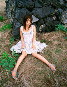 《性饥渴的欲女少妇》