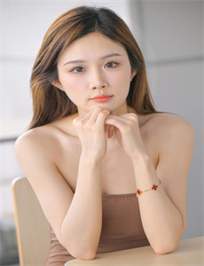 《qvod 少女》