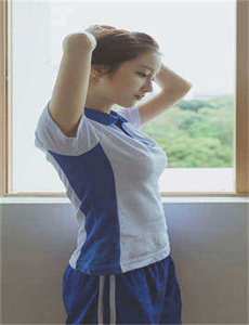 《大屁股欧美视频》
